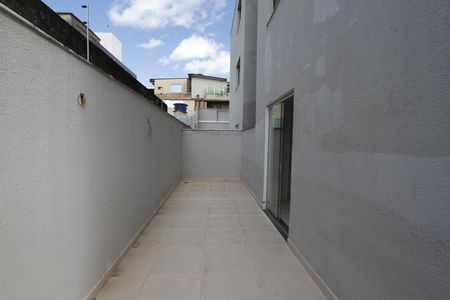 Apartamento à venda com 76m², 2 quartos e 2 vagasarea privativa