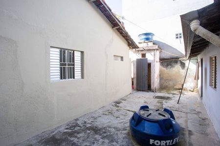 Casa à venda com 120m², 2 quartos e sem vagaQuintal