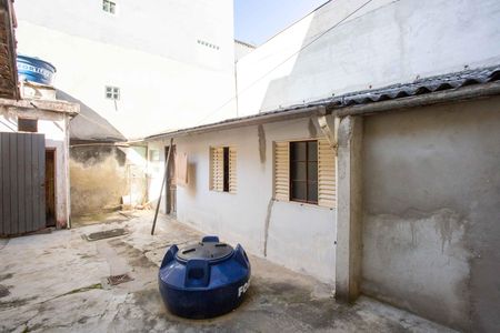 Casa à venda com 120m², 2 quartos e sem vagaQuintal