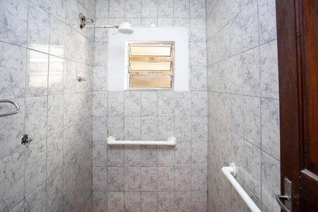 Casa à venda com 120m², 2 quartos e sem vagaBanheiro
