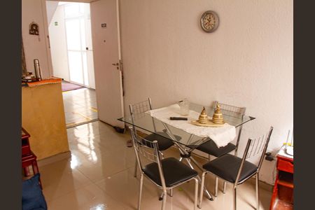 Apartamento para alugar com 2 quartos, 55m² em Santa Cruz, Rio de Janeiro