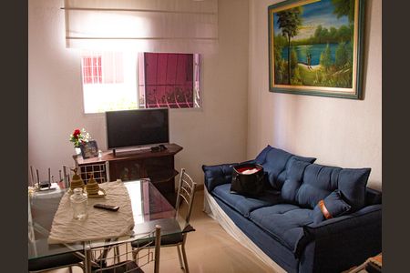 Apartamento para alugar com 2 quartos, 55m² em Santa Cruz, Rio de Janeiro