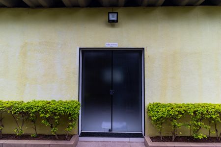 Apartamento à venda com 66m², 2 quartos e 1 vaga Apartamento à venda com 66m², 2 quartos e 1 vagaÁrea comum - Salão de festas