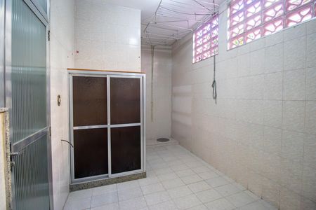 Casa para alugar com 60m², 2 quartos e 1 vagaÁrea de Serviço