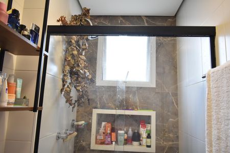Apartamento à venda com 74m², 2 quartos e 2 vagasSuíte