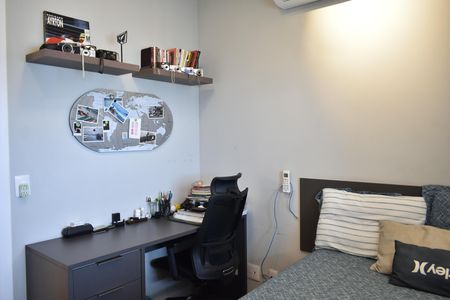 Apartamento à venda com 74m², 2 quartos e 2 vagasQuarto