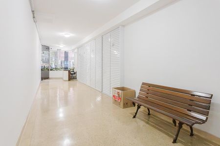 Apartamento à venda com 66m², 2 quartos e sem vagaHall social