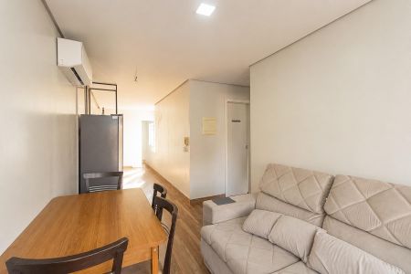 Sala de casa de condomínio para alugar com 2 quartos, 67m² em Distrito Industrial, Cachoeirinha