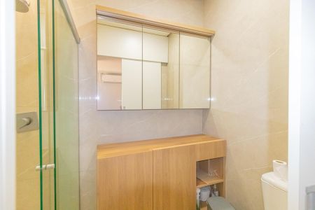 Casa de condomínio para alugar com 67m², 2 quartos e 2 vagas Casa de condomínio para alugar com 67m², 2 quartos e 2 vagasBanheiro