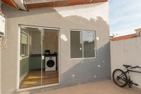 Casa de condomínio para alugar com 67m², 2 quartos e 2 vagas Casa de condomínio para alugar com 67m², 2 quartos e 2 vagasVaranda
