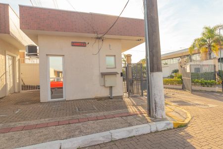 Casa de condomínio para alugar com 67m², 2 quartos e 2 vagas Casa de condomínio para alugar com 67m², 2 quartos e 2 vagasPortaria