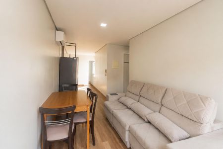 Sala de casa de condomínio para alugar com 2 quartos, 67m² em Distrito Industrial, Cachoeirinha
