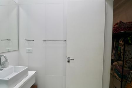 Apartamento para alugar com 130m², 3 quartos e 1 vaga Apartamento para alugar com 130m², 3 quartos e 1 vagaBanheiro Suíte 2