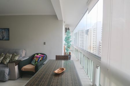 Apartamento para alugar com 130m², 3 quartos e 1 vaga Apartamento para alugar com 130m², 3 quartos e 1 vagaSala