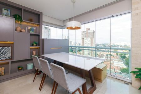 Apartamento para alugar com 68m², 1 quarto e 1 vaga Apartamento para alugar com 68m², 1 quarto e 1 vagaSala - Varanda