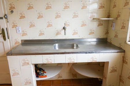 Casa de condomínio para alugar com 80m², 2 quartos e sem vagaCozinha 1º Pavimento