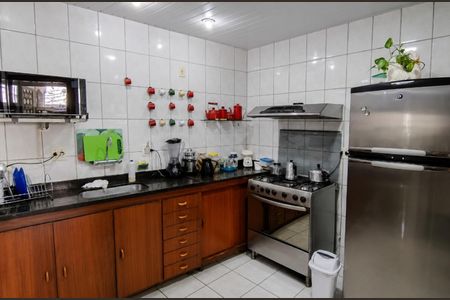 Casa para alugar com 298m², 4 quartos e 2 vagas Casa para alugar com 298m², 4 quartos e 2 vagasCozinha
