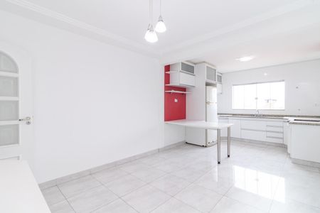 Casa para alugar com 300m², 3 quartos e 4 vagas Casa para alugar com 300m², 3 quartos e 4 vagasCozinha