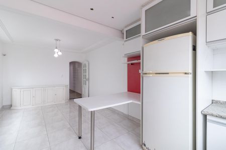 Casa para alugar com 300m², 3 quartos e 4 vagas Casa para alugar com 300m², 3 quartos e 4 vagasCozinha