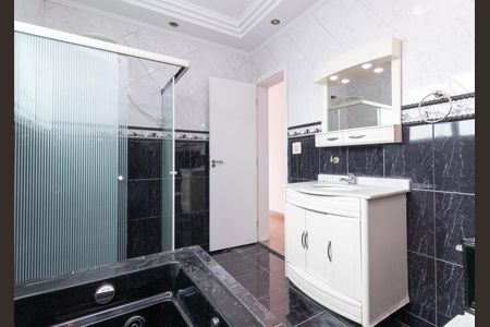 Casa para alugar com 300m², 3 quartos e 4 vagas Casa para alugar com 300m², 3 quartos e 4 vagasBanheiro da Quarto 3 - Suíte