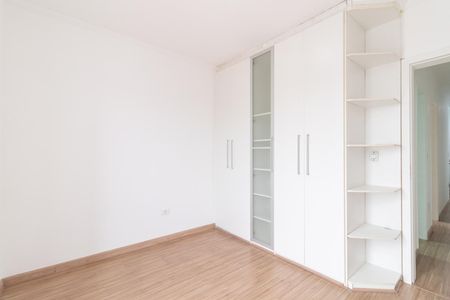 Casa para alugar com 300m², 3 quartos e 4 vagas Casa para alugar com 300m², 3 quartos e 4 vagasQuarto 1