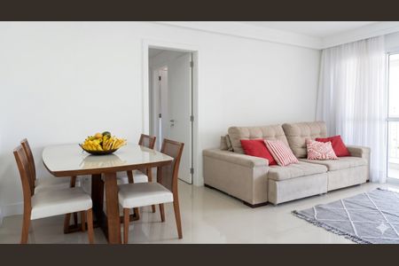 Sala de apartamento para alugar com 3 quartos, 92m² em Balneario, Florianópolis