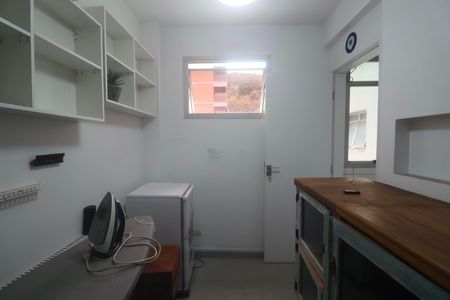 Quarto de Serviço de apartamento para alugar com 3 quartos, 100m² em Centro, Guarujá