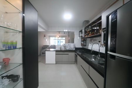 Apartamento para alugar com 100m², 3 quartos e 1 vaga Apartamento para alugar com 100m², 3 quartos e 1 vagaCozinha