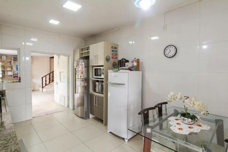 Casa para alugar com 169m², 3 quartos e 3 vagas Casa para alugar com 169m², 3 quartos e 3 vagasCozinha