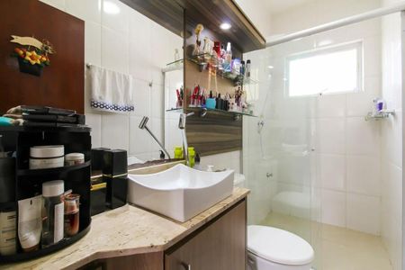 Casa para alugar com 169m², 3 quartos e 3 vagas Casa para alugar com 169m², 3 quartos e 3 vagasBanheiro 2