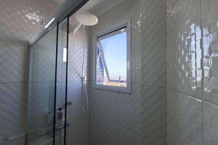 Apartamento para alugar com 94m², 2 quartos e 1 vaga Apartamento para alugar com 94m², 2 quartos e 1 vagaBanheiro da Suíte