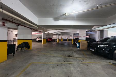 Apartamento para alugar com 94m², 2 quartos e 1 vaga Apartamento para alugar com 94m², 2 quartos e 1 vagaGaragem