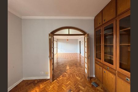 Apartamento à venda com 120m², 3 quartos e 2 vagas Apartamento à venda com 120m², 3 quartos e 2 vagasComodo 1