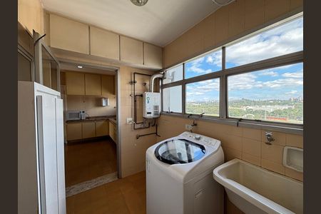 Apartamento à venda com 120m², 3 quartos e 2 vagas Apartamento à venda com 120m², 3 quartos e 2 vagasLavanderia