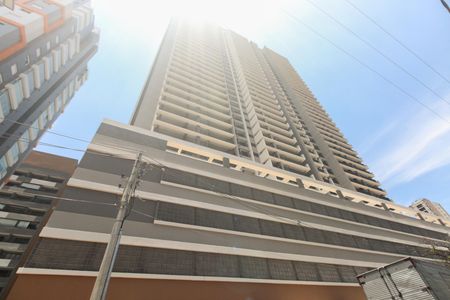 Apartamento à venda com 68m², 2 quartos e 1 vaga Apartamento à venda com 68m², 2 quartos e 1 vagaFachada