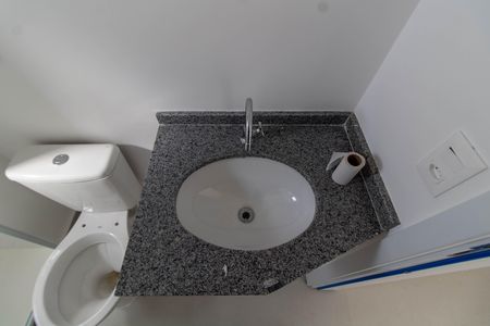 Apartamento à venda com 80m², 2 quartos e 2 vagas Apartamento à venda com 80m², 2 quartos e 2 vagasBANHEIRO DA SUITE