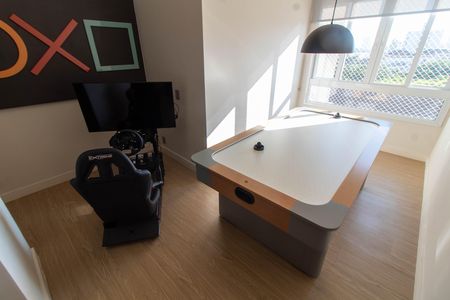 Apartamento à venda com 80m², 2 quartos e 2 vagas Apartamento à venda com 80m², 2 quartos e 2 vagasÁREA COMUM - SALÃO DE JOGOS