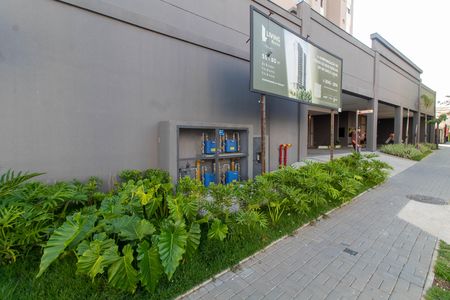 Apartamento à venda com 80m², 2 quartos e 2 vagas Apartamento à venda com 80m², 2 quartos e 2 vagasFACHADA
