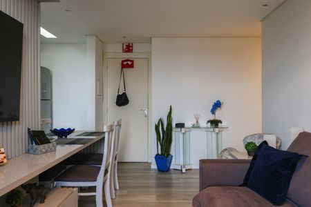 Apartamento para alugar com 63m², 2 quartos e 1 vaga Apartamento para alugar com 63m², 2 quartos e 1 vagaSala