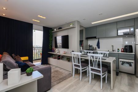 Sala de apartamento para alugar com 2 quartos, 63m² em Chácara Agrindus, Taboão da Serra