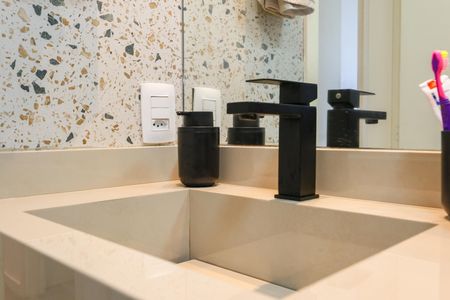 Apartamento para alugar com 63m², 2 quartos e 1 vaga Apartamento para alugar com 63m², 2 quartos e 1 vagaBanheiro