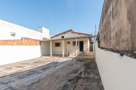 Quintal de casa à venda com 2 quartos, 64m² em Jardim Mineapolis (nova Veneza), Sumaré