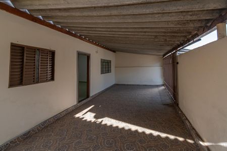 Garagem  de casa à venda com 2 quartos, 64m² em Jardim Mineapolis (nova Veneza), Sumaré