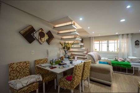 Casa para alugar com 172m², 3 quartos e 4 vagasSala