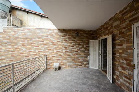 Casa para alugar com 172m², 3 quartos e 4 vagasQuarto 1 e 2 - Sacada