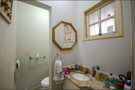 Casa para alugar com 172m², 3 quartos e 4 vagasLavabo