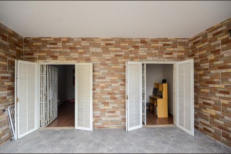 Casa para alugar com 172m², 3 quartos e 4 vagasQuarto 1 e 2 - Sacada