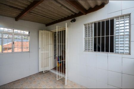 Casa para alugar com 172m², 3 quartos e 4 vagasSuíte - Sacada