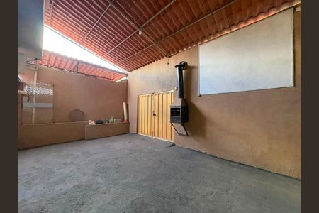Casa para alugar com 360m², 2 quartos e 5 vagas Casa para alugar com 360m², 2 quartos e 5 vagasÁrea externa