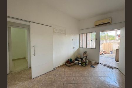 Sala de casa para alugar com 2 quartos, 360m² em Jk, Contagem